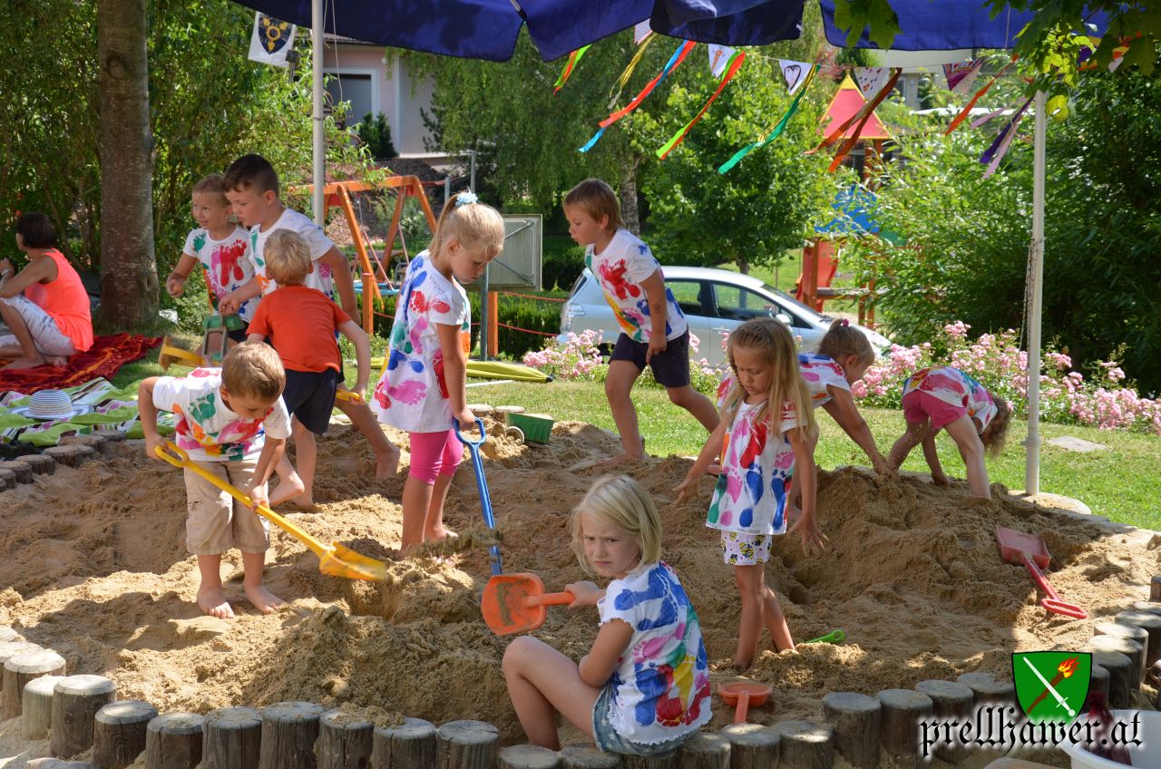 Prellhawer KigaFest Lödersdorf Kindergarten 20170623 DSC 0992 1280px